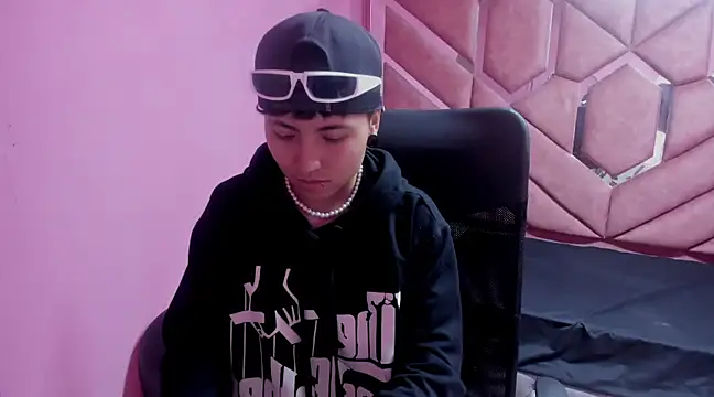 Snapshot of Im_Mathias chatting on 01.15.25 Im Mathias online show from 01.15.25