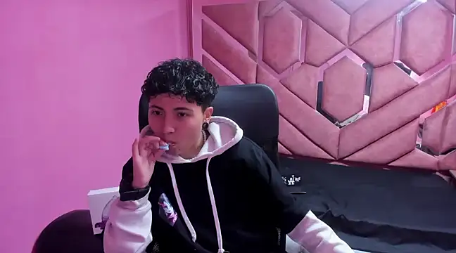 Snapshot of Im_Mathias chatting on 01.17.25 Im Mathias online show from 01.17.25