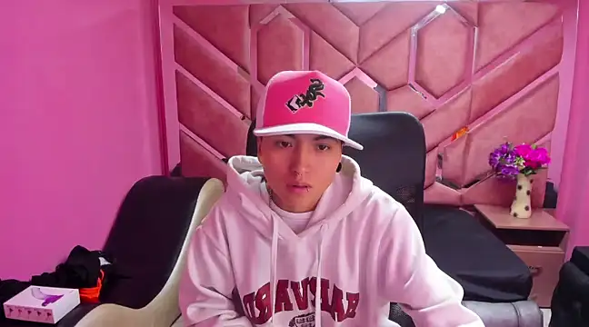 Snapshot of Im_Mathias chatting on 01.19.25 Im Mathias online show from 01.19.25