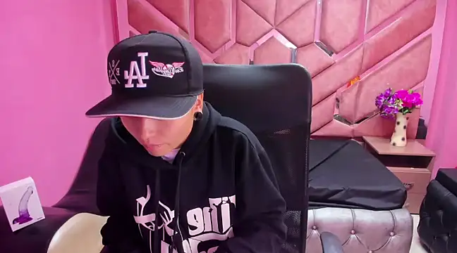 Snapshot of Im_Mathias chatting on 01.20.25 Im Mathias online show from 01.20.25