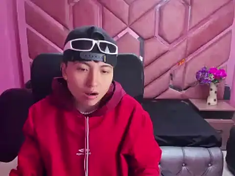 Snapshot of Im_Mathias chatting on 01.22.25 Im Mathias online show from 01.22.25