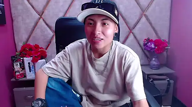 Snapshot of Im_Mathias chatting on 02.12.25 Im Mathias online show from 02.12.25