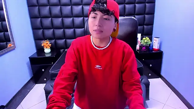 Snapshot of Im_Mathias chatting on 09.15.25 Im Mathias online show from 09.15.25