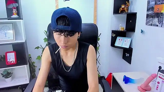 Snapshot of Im_Mathias chatting on 10.08.25 Im Mathias online show from 10.08.25