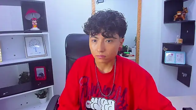 Snapshot of Im_Mathias chatting on 10.30.25 Im Mathias online show from 10.30.25