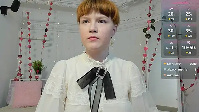 DreamyLuna online show from 01.20.25