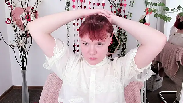 DreamyLuna online show from 02.02.25