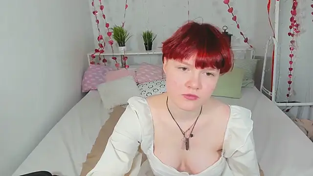 DreamyLuna online show from 02.27.25