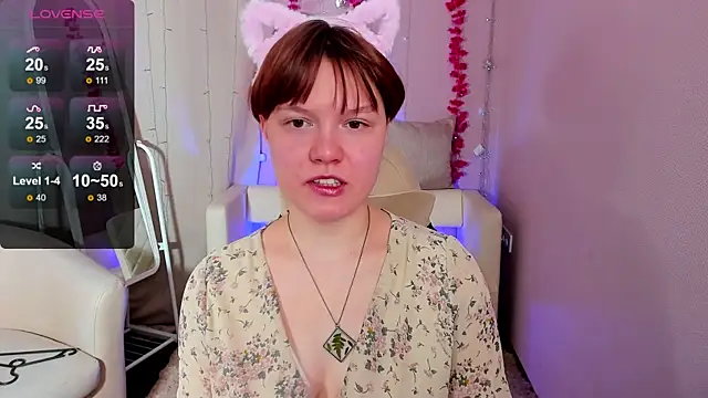 DreamyLuna online show from 12.05.25