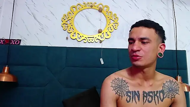 Snapshot of salome_daniel chatting on 02.12.25 salome daniel online show from 02.12.25