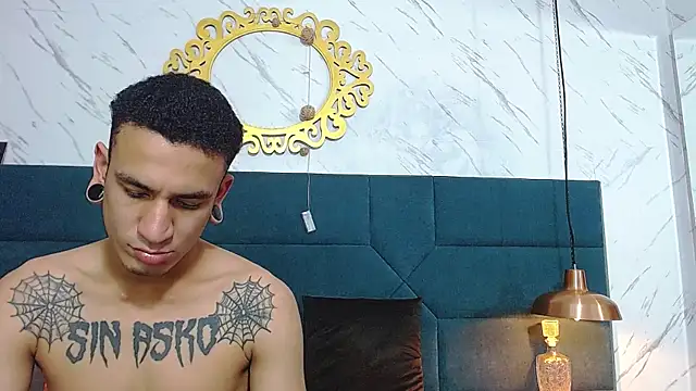 Snapshot of salome_daniel chatting on 02.20.25 salome daniel online show from 02.20.25