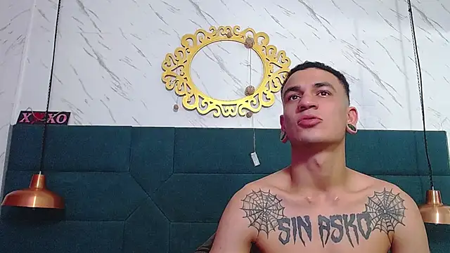 Snapshot of salome_daniel chatting on 02.24.25 salome daniel online show from 02.24.25