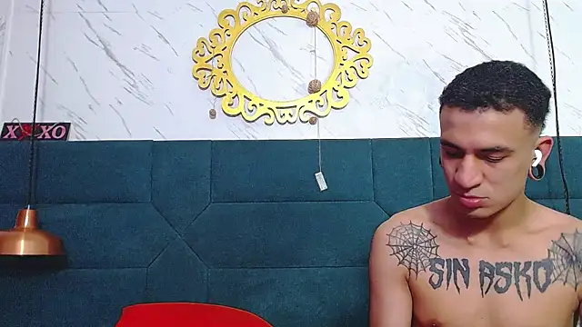 Snapshot of salome_daniel chatting on 03.08.25 salome daniel online show from 03.08.25