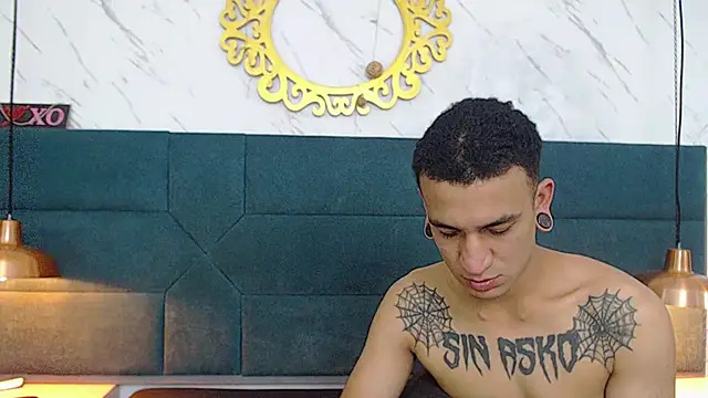 Snapshot of salome_daniel chatting on 09.18.25 salome daniel online show from 09.18.25