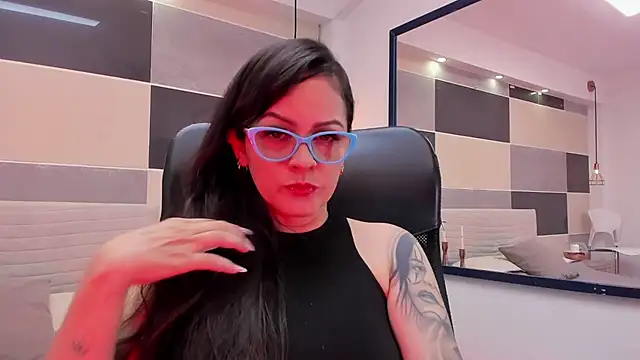 Snapshot of Zara_Jackson chatting on 06.26.26 Zara Jackson online show from 06.26.26