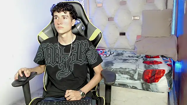 johnny cagee online show from 09.18.25