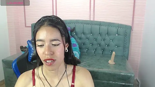 stephania t online show from 02.13.25