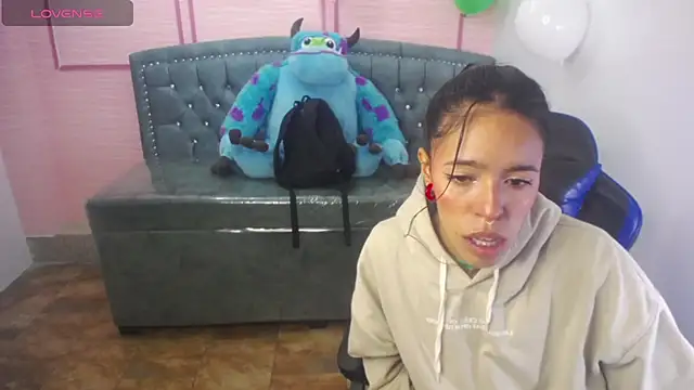 stephania t online show from 03.15.25