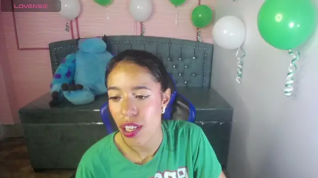 stephania t online show from 03.15.25