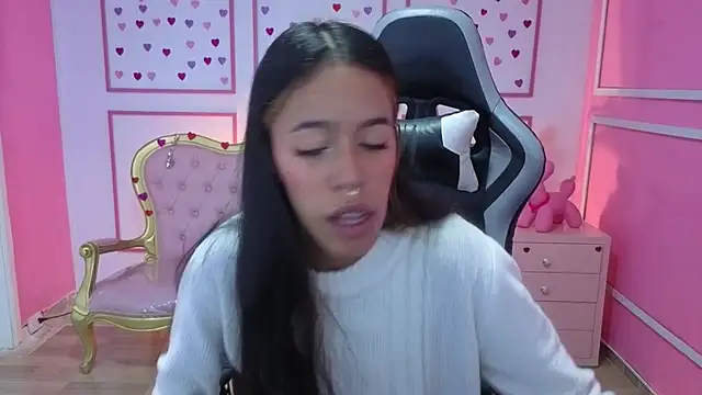 stephania t online show from 10.21.25