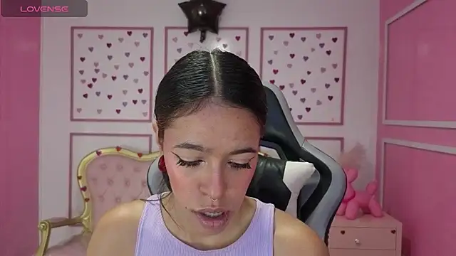 stephania t online show from 11.17.25