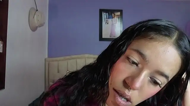 stephania t online show from 04.08.26