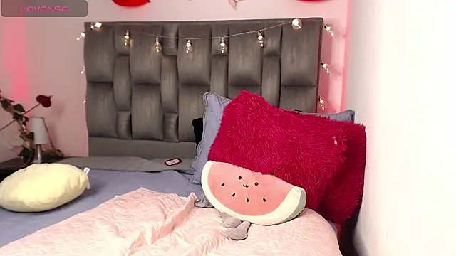 julz 03 online show from 02.27.25