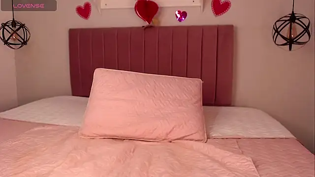 julz 03 online show from 03.08.25