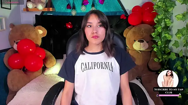 Snapshot of _Sophie__miller chatting on 02.19.25 Sophie miller online show from 02.19.25