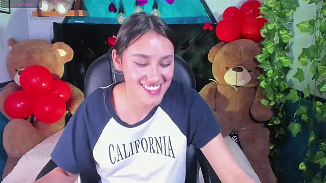 Snapshot of _Sophie__miller chatting on 02.19.25 Sophie miller online show from 02.19.25