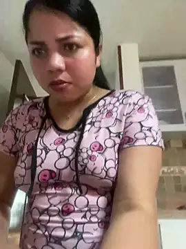Snapshot of Elaa_euphoria chatting on 12.15.24 Elaa euphoria online show from 12.15.24