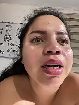 Snapshot of Elaa_euphoria chatting on 12.21.24 Elaa euphoria online show from 12.21.24