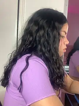 Snapshot of Elaa_euphoria chatting on 01.04.25 Elaa euphoria online show from 01.04.25