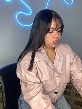 Snapshot of Elaa_euphoria chatting on 01.23.25 Elaa euphoria online show from 01.23.25
