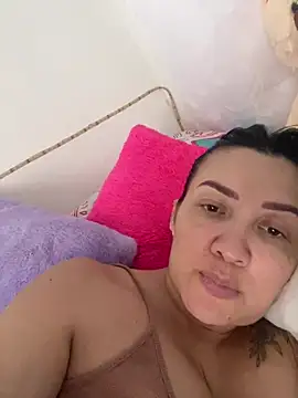 Snapshot of juliamond chatting on 03.12.25 juliamond online show from 03.12.25