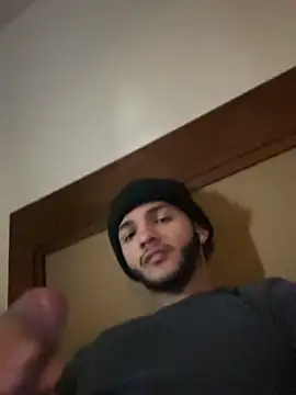 Snapshot of La_Compota07 chatting on 12.20.25 La Compota07 online show from 12.20.25