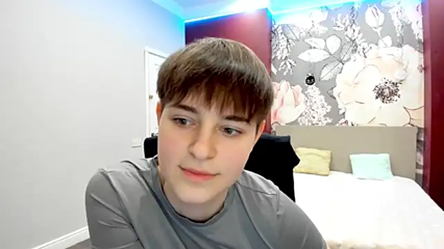 EmiliaYours online show from 02.16.26