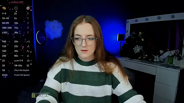 luna berryy online show from 01.11.25