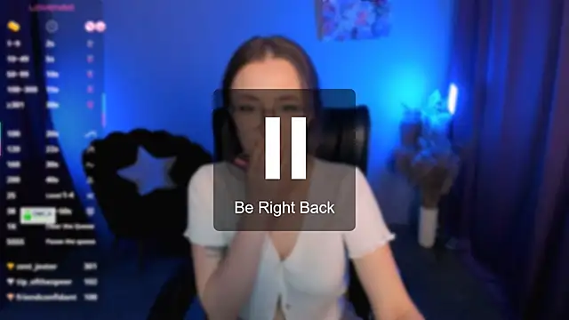 luna berryy online show from 02.23.25