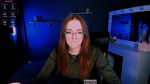 luna berryy online show from 03.11.25