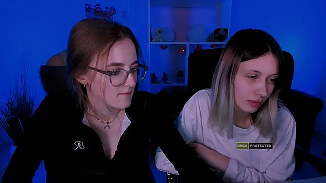 luna berryy online show from 03.15.25