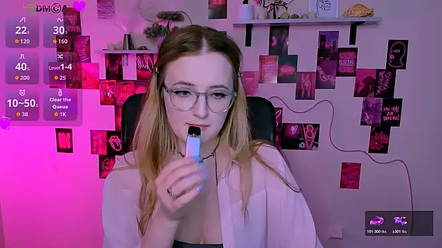 luna berryy online show from 05.19.26