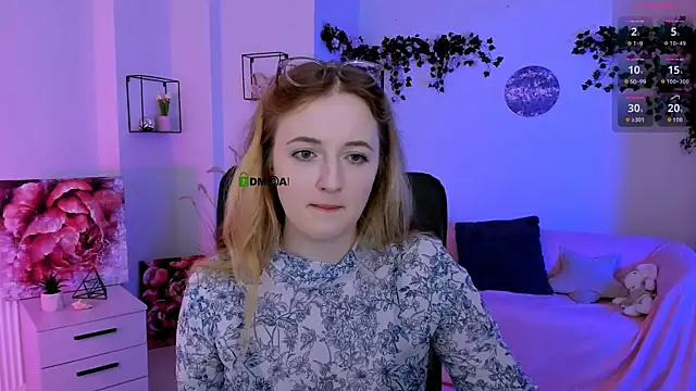 luna berryy online show from 07.11.26