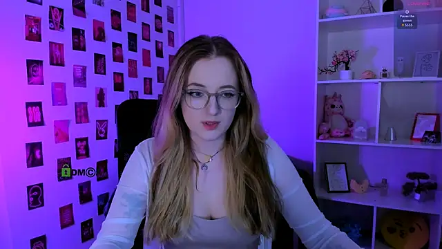 luna berryy online show from 07.18.26