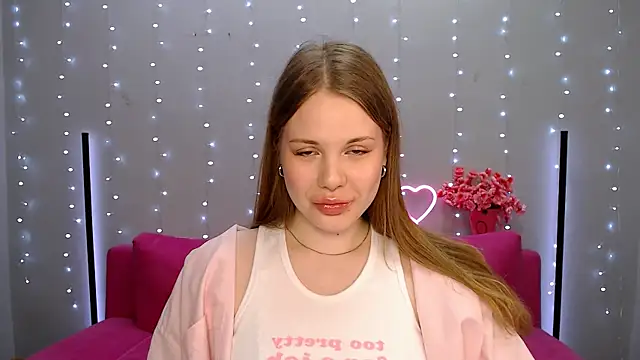 holy kitty online show from 03.06.25