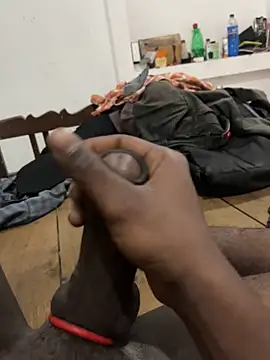 Snapshot of tamil000000 chatting on 02.14.25 tamil000000 online show from 02.14.25