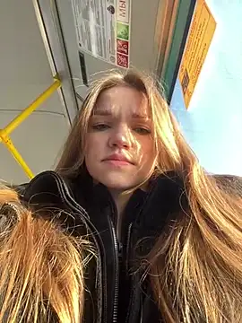 KitteCat online show from 02.04.25