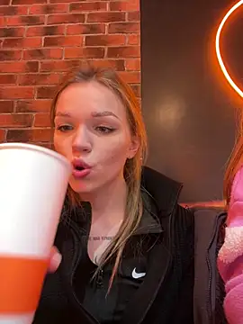 KitteCat online show from 02.15.25