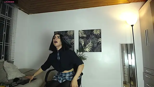 valentino Renato online show from 12.11.24