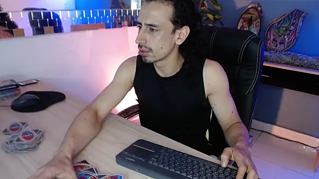 Sr Magnus  online show from 03.14.25